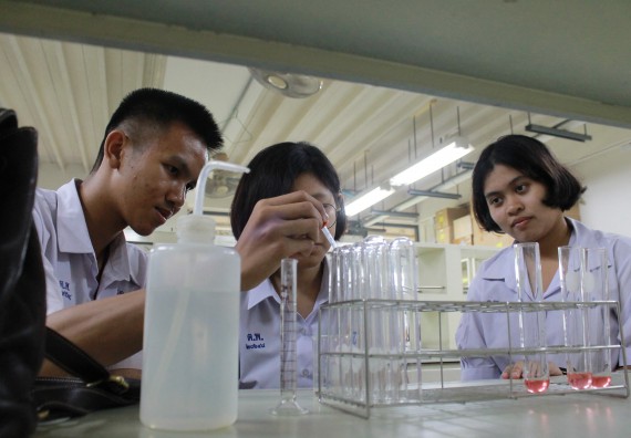 ภาพกิจกรรม คณะวิทยาศาสตร์และเทคโนโลยี จัดค่ายพัฒนาศักยภาพการเรียนรู้ของนักเรียนห้องเรียนพิเศษ