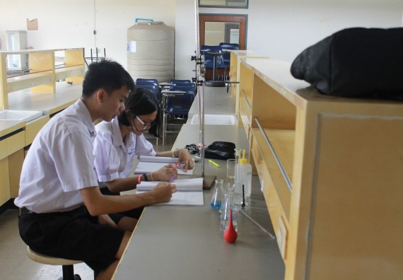 ภาพกิจกรรม คณะวิทยาศาสตร์และเทคโนโลยี จัดค่ายพัฒนาศักยภาพการเรียนรู้ของนักเรียนห้องเรียนพิเศษ