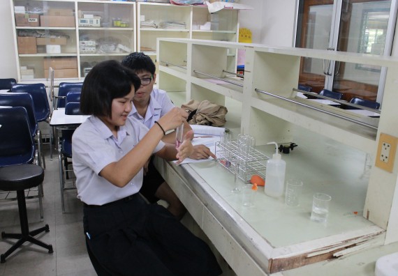 ภาพกิจกรรม คณะวิทยาศาสตร์และเทคโนโลยี จัดค่ายพัฒนาศักยภาพการเรียนรู้ของนักเรียนห้องเรียนพิเศษ