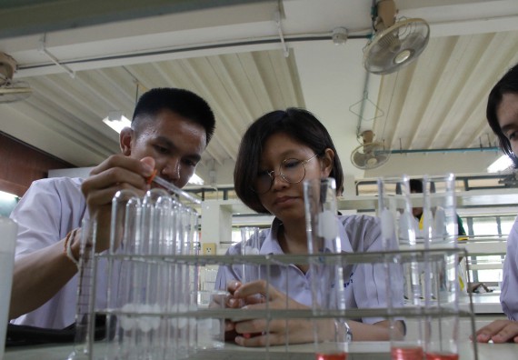 ภาพกิจกรรม คณะวิทยาศาสตร์และเทคโนโลยี จัดค่ายพัฒนาศักยภาพการเรียนรู้ของนักเรียนห้องเรียนพิเศษ