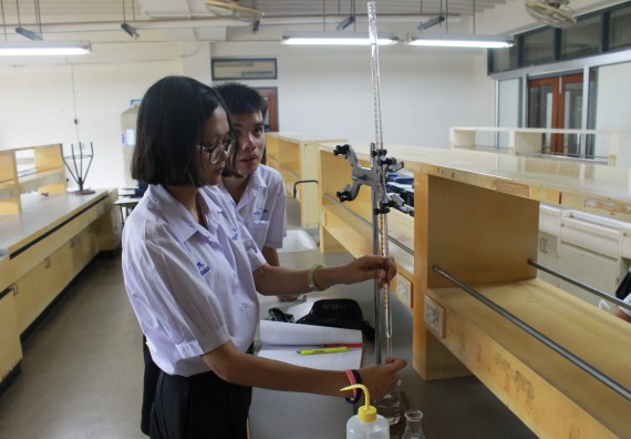 ภาพกิจกรรม คณะวิทยาศาสตร์และเทคโนโลยี จัดค่ายพัฒนาศักยภาพการเรียนรู้ของนักเรียนห้องเรียนพิเศษ