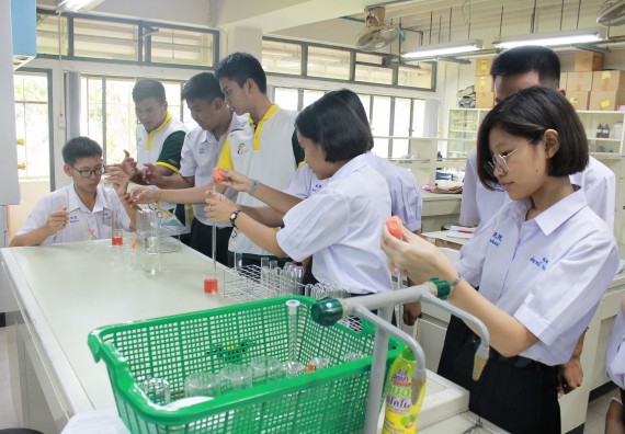 ภาพกิจกรรม คณะวิทยาศาสตร์และเทคโนโลยี จัดค่ายพัฒนาศักยภาพการเรียนรู้ของนักเรียนห้องเรียนพิเศษ