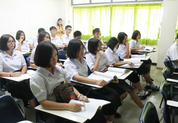 ภาพกิจกรรม คณะวิทยาศาสตร์และเทคโนโลยี จัดค่ายพัฒนาศักยภาพการเรียนรู้ของนักเรียนห้องเรียนพิเศษ