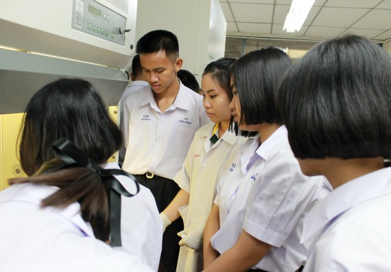 ภาพกิจกรรม คณะวิทยาศาสตร์และเทคโนโลยี จัดค่ายพัฒนาศักยภาพการเรียนรู้ของนักเรียนห้องเรียนพิเศษ