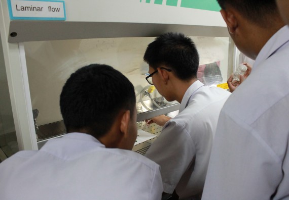 ภาพกิจกรรม คณะวิทยาศาสตร์และเทคโนโลยี จัดค่ายพัฒนาศักยภาพการเรียนรู้ของนักเรียนห้องเรียนพิเศษ