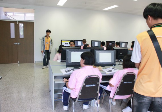 ภาพกิจกรรม คณะวิทยาศาสตร์และเทคโนโลยี จัดค่ายพัฒนาศักยภาพการเรียนรู้ของนักเรียนห้องเรียนพิเศษ