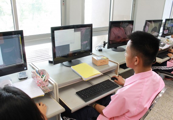 ภาพกิจกรรม คณะวิทยาศาสตร์และเทคโนโลยี จัดค่ายพัฒนาศักยภาพการเรียนรู้ของนักเรียนห้องเรียนพิเศษ