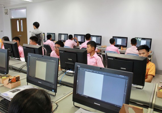 ภาพกิจกรรม คณะวิทยาศาสตร์และเทคโนโลยี จัดค่ายพัฒนาศักยภาพการเรียนรู้ของนักเรียนห้องเรียนพิเศษ