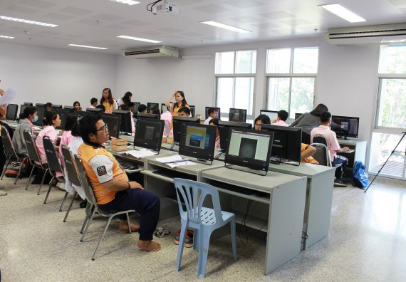 ภาพกิจกรรม คณะวิทยาศาสตร์และเทคโนโลยี จัดค่ายพัฒนาศักยภาพการเรียนรู้ของนักเรียนห้องเรียนพิเศษ