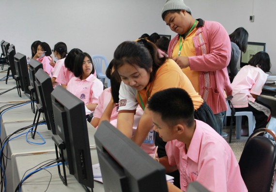 ภาพกิจกรรม คณะวิทยาศาสตร์และเทคโนโลยี จัดค่ายพัฒนาศักยภาพการเรียนรู้ของนักเรียนห้องเรียนพิเศษ