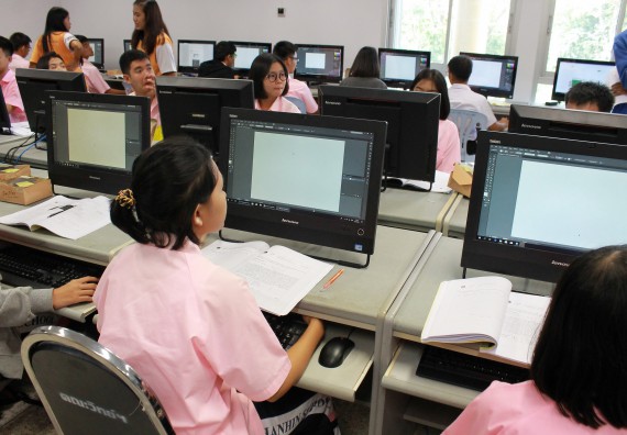 ภาพกิจกรรม คณะวิทยาศาสตร์และเทคโนโลยี จัดค่ายพัฒนาศักยภาพการเรียนรู้ของนักเรียนห้องเรียนพิเศษ