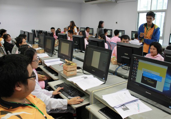 ภาพกิจกรรม คณะวิทยาศาสตร์และเทคโนโลยี จัดค่ายพัฒนาศักยภาพการเรียนรู้ของนักเรียนห้องเรียนพิเศษ