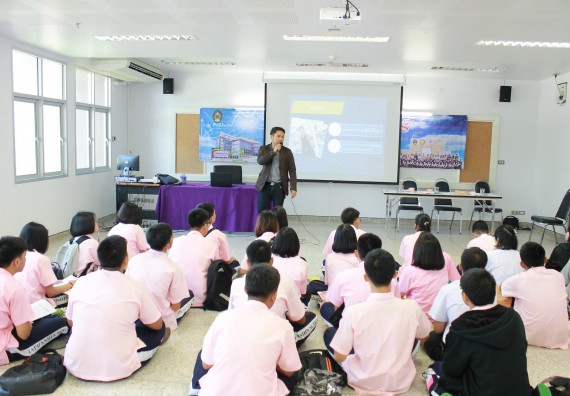 ภาพกิจกรรม คณะวิทยาศาสตร์และเทคโนโลยี จัดค่ายพัฒนาศักยภาพการเรียนรู้ของนักเรียนห้องเรียนพิเศษ