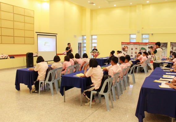 ภาพกิจกรรม คณะวิทยาศาสตร์และเทคโนโลยี จัดค่ายพัฒนาศักยภาพการเรียนรู้ของนักเรียนห้องเรียนพิเศษ