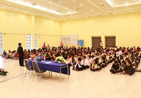 ภาพกิจกรรม คณะวิทยาศาสตร์และเทคโนโลยี จัดกิจกรรมวิเทศสัมพันธ์สัญจร เพื่อประชาสัมพันธ์กิจกรรมอาเซียนศึกษา