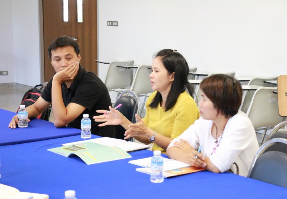 ภาพกิจกรรม คณะวิทยาศาสตร์และเทคโนโลยี จัดประชุม เรื่อง การจัดค่ายวิทยาศาสตร์โรงเรียนสาธิตฯ