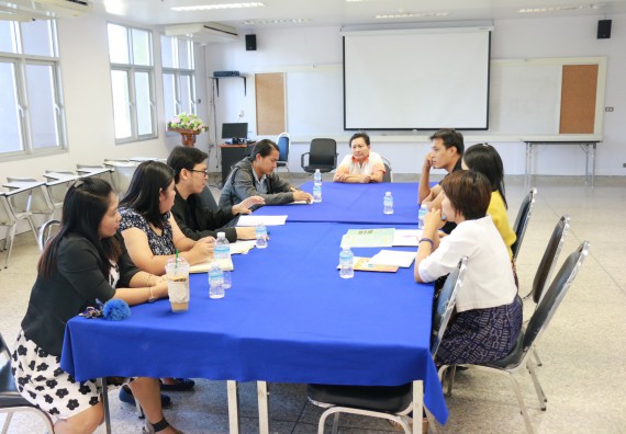 ภาพกิจกรรม คณะวิทยาศาสตร์และเทคโนโลยี จัดประชุม เรื่อง การจัดค่ายวิทยาศาสตร์โรงเรียนสาธิตฯ