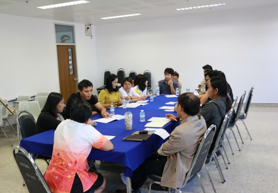 ภาพกิจกรรม คณะวิทยาศาสตร์และเทคโนโลยี จัดประชุม เรื่อง การจัดค่ายวิทยาศาสตร์โรงเรียนสาธิตฯ