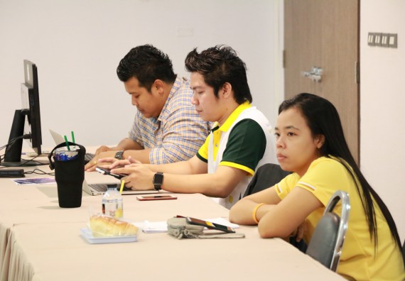 ภาพกิจกรรม คณะวิทยาศาสตร์และเทคโนโลยี เข้าร่วมตรวจสอบประเมินผลการวางระบบการควบคุมภายใน ประจำปีงบประมาณ พ.ศ.2561