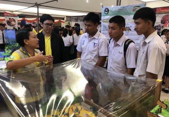 ภาพกิจกรรม คณะวิทยาศาสตร์และเทคโนโลยี เข้าร่วมงานนิทรรศการราชภัฏกำแพงเพชรวิชาการ ครั้งที่ 15 