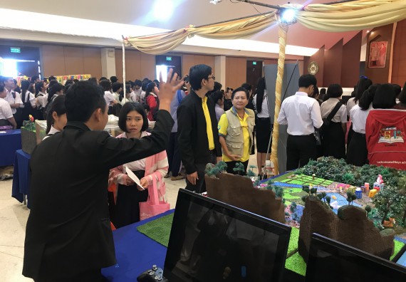 ภาพกิจกรรม คณะวิทยาศาสตร์และเทคโนโลยี เข้าร่วมงานนิทรรศการราชภัฏกำแพงเพชรวิชาการ ครั้งที่ 15 