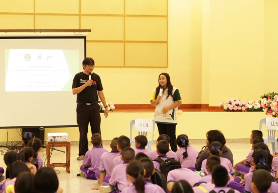 ภาพกิจกรรม คณะวิทยาศาสตร์และเทคโนโลยี จัดค่ายวิทยาศาสตร์โรงเรียนสาธิตฯ