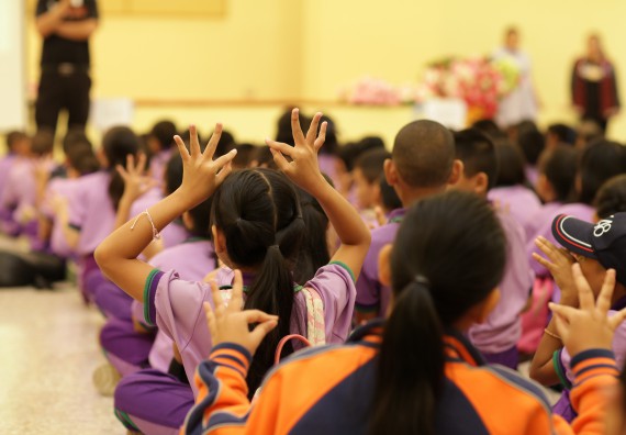 ภาพกิจกรรม คณะวิทยาศาสตร์และเทคโนโลยี จัดค่ายวิทยาศาสตร์โรงเรียนสาธิตฯ