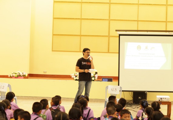 ภาพกิจกรรม คณะวิทยาศาสตร์และเทคโนโลยี จัดค่ายวิทยาศาสตร์โรงเรียนสาธิตฯ