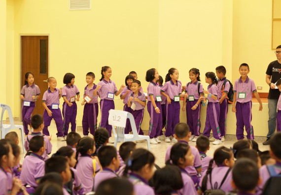 ภาพกิจกรรม คณะวิทยาศาสตร์และเทคโนโลยี จัดค่ายวิทยาศาสตร์โรงเรียนสาธิตฯ