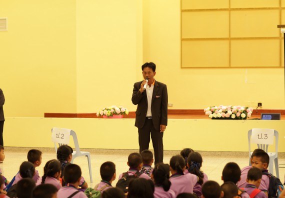 ภาพกิจกรรม คณะวิทยาศาสตร์และเทคโนโลยี จัดค่ายวิทยาศาสตร์โรงเรียนสาธิตฯ