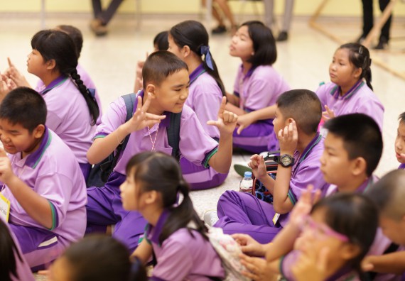 ภาพกิจกรรม คณะวิทยาศาสตร์และเทคโนโลยี จัดค่ายวิทยาศาสตร์โรงเรียนสาธิตฯ