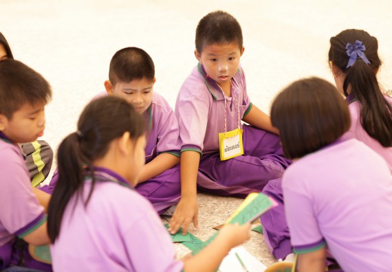 ภาพกิจกรรม คณะวิทยาศาสตร์และเทคโนโลยี จัดค่ายวิทยาศาสตร์โรงเรียนสาธิตฯ