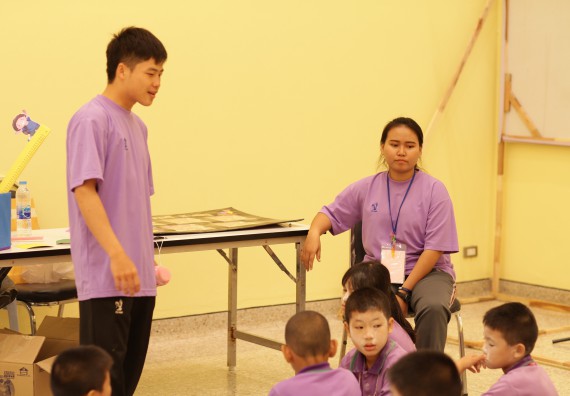 ภาพกิจกรรม คณะวิทยาศาสตร์และเทคโนโลยี จัดค่ายวิทยาศาสตร์โรงเรียนสาธิตฯ