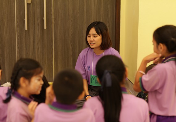 ภาพกิจกรรม คณะวิทยาศาสตร์และเทคโนโลยี จัดค่ายวิทยาศาสตร์โรงเรียนสาธิตฯ