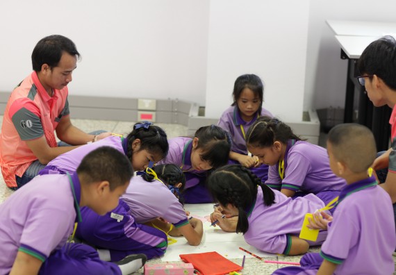 ภาพกิจกรรม คณะวิทยาศาสตร์และเทคโนโลยี จัดค่ายวิทยาศาสตร์โรงเรียนสาธิตฯ