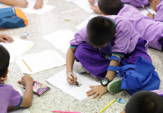 ภาพกิจกรรม คณะวิทยาศาสตร์และเทคโนโลยี จัดค่ายวิทยาศาสตร์โรงเรียนสาธิตฯ