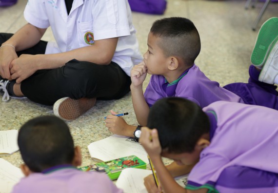 ภาพกิจกรรม คณะวิทยาศาสตร์และเทคโนโลยี จัดค่ายวิทยาศาสตร์โรงเรียนสาธิตฯ