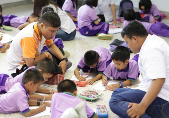 ภาพกิจกรรม คณะวิทยาศาสตร์และเทคโนโลยี จัดค่ายวิทยาศาสตร์โรงเรียนสาธิตฯ