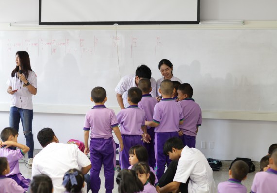 ภาพกิจกรรม คณะวิทยาศาสตร์และเทคโนโลยี จัดค่ายวิทยาศาสตร์โรงเรียนสาธิตฯ