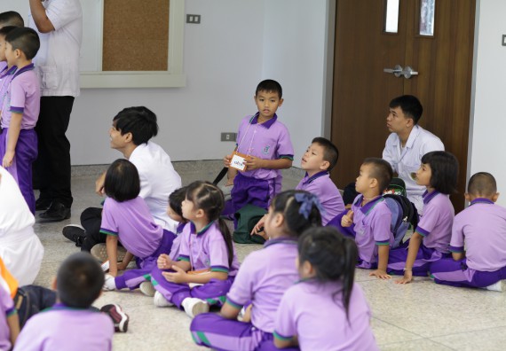 ภาพกิจกรรม คณะวิทยาศาสตร์และเทคโนโลยี จัดค่ายวิทยาศาสตร์โรงเรียนสาธิตฯ