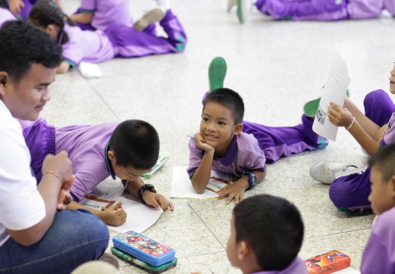 ภาพกิจกรรม คณะวิทยาศาสตร์และเทคโนโลยี จัดค่ายวิทยาศาสตร์โรงเรียนสาธิตฯ