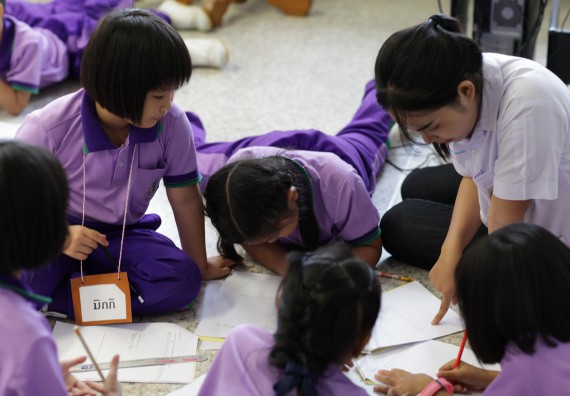 ภาพกิจกรรม คณะวิทยาศาสตร์และเทคโนโลยี จัดค่ายวิทยาศาสตร์โรงเรียนสาธิตฯ