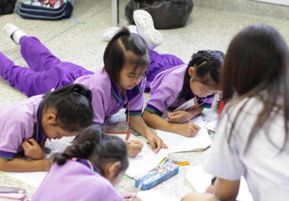 ภาพกิจกรรม คณะวิทยาศาสตร์และเทคโนโลยี จัดค่ายวิทยาศาสตร์โรงเรียนสาธิตฯ