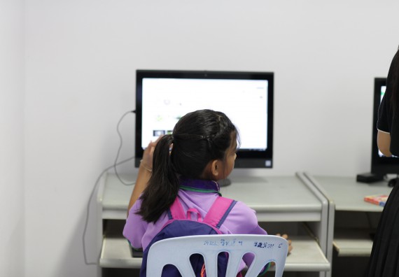 ภาพกิจกรรม คณะวิทยาศาสตร์และเทคโนโลยี จัดค่ายวิทยาศาสตร์โรงเรียนสาธิตฯ