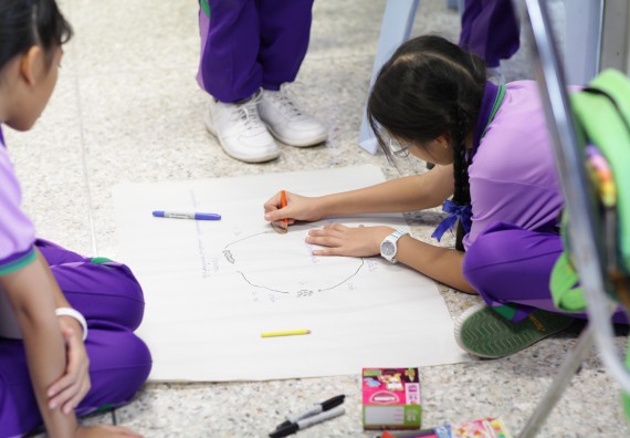 ภาพกิจกรรม คณะวิทยาศาสตร์และเทคโนโลยี จัดค่ายวิทยาศาสตร์โรงเรียนสาธิตฯ