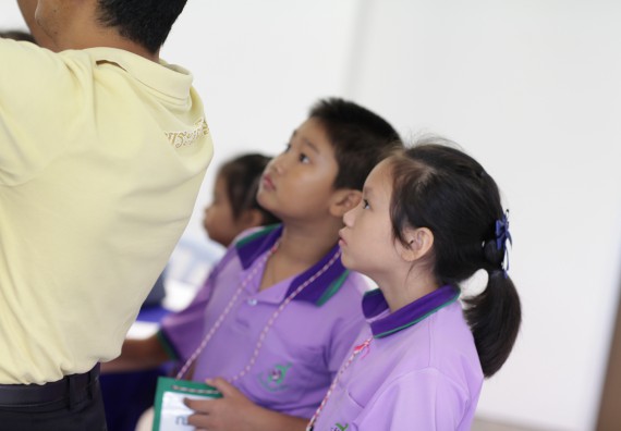 ภาพกิจกรรม คณะวิทยาศาสตร์และเทคโนโลยี จัดค่ายวิทยาศาสตร์โรงเรียนสาธิตฯ