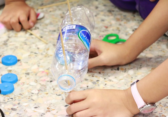 ภาพกิจกรรม คณะวิทยาศาสตร์และเทคโนโลยี จัดค่ายวิทยาศาสตร์โรงเรียนสาธิตฯ