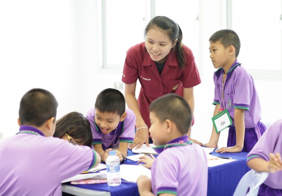 ภาพกิจกรรม คณะวิทยาศาสตร์และเทคโนโลยี จัดค่ายวิทยาศาสตร์โรงเรียนสาธิตฯ