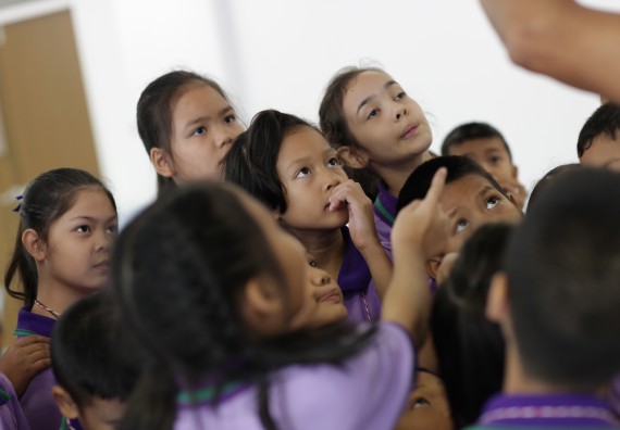 ภาพกิจกรรม คณะวิทยาศาสตร์และเทคโนโลยี จัดค่ายวิทยาศาสตร์โรงเรียนสาธิตฯ