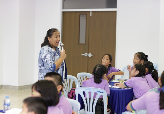 ภาพกิจกรรม คณะวิทยาศาสตร์และเทคโนโลยี จัดค่ายวิทยาศาสตร์โรงเรียนสาธิตฯ